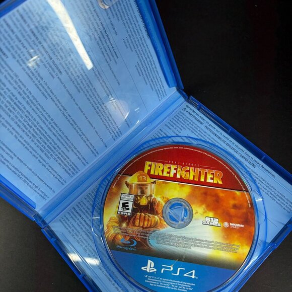 Real Heroes Firefighter PS4 Game with Case Maximum Games Playstation 4 - Picture 3 of 3